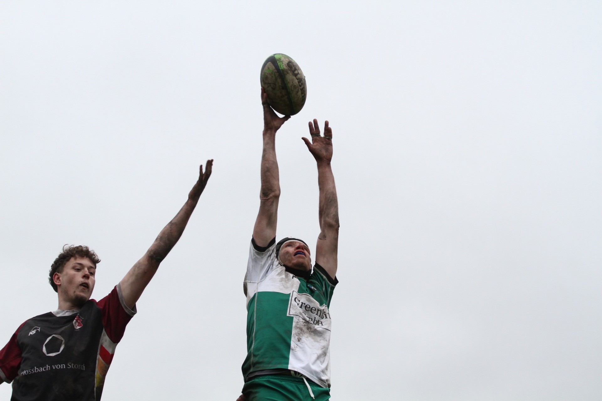 Lineout — Sprung um den Ball